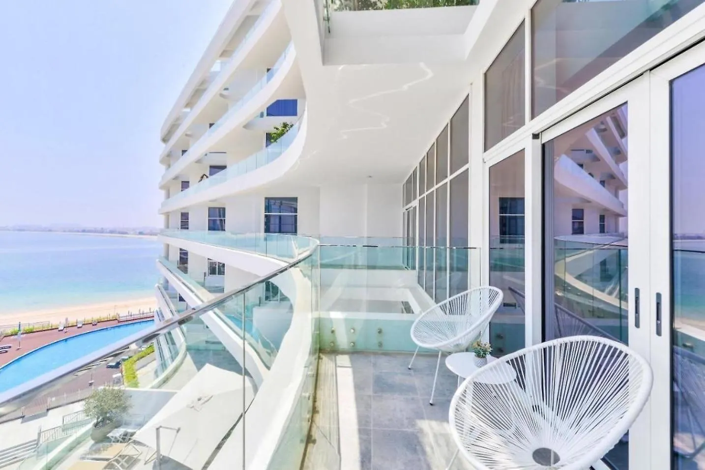 Vayk - Stunning 2-Bedroom Apartment With Sea View & Beach Access Dubai 0*,