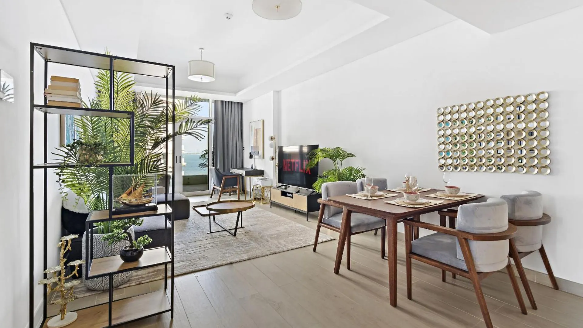 Vayk - Stunning 2-Bedroom Apartment With Sea View & Beach Access Dubai