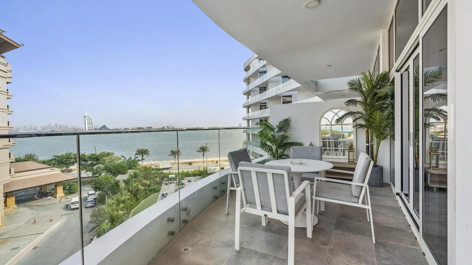 Vayk - Stunning 2-Bedroom Apartment With Sea View & Beach Access Dubai United Arab Emirates